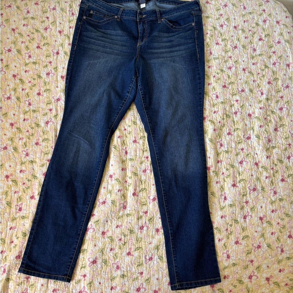 Torrid Dark Blue Denim Jeans Size 20T
#004